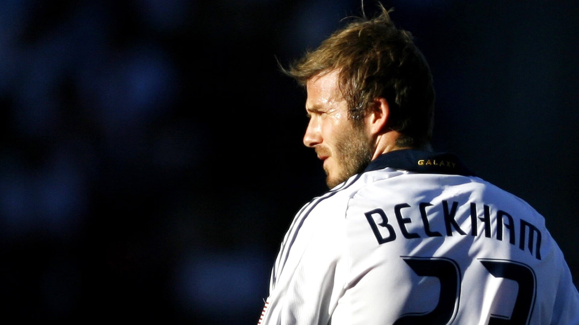 焦点人物:李明表现全面,攻防两端都做出贡献!,李明 简介